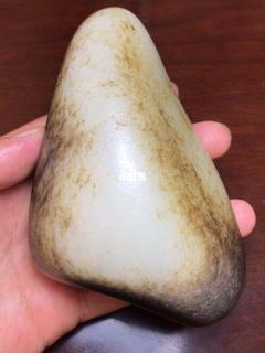 收藏级和田玉籽料原石黑皮大把件!