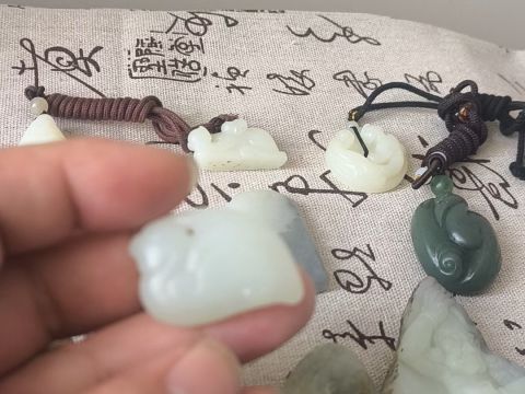 在b站卖和田玉籽料边角料的第五天!每一块小原石都是大原石的边角料
