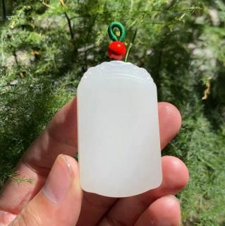 羊脂白玉是什么?揭秘和田玉中的顶级料质
