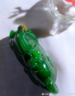 和田玉碧玉手把件马上封侯,玉质温润细腻 油性十足 雕工精致 马 猴子
