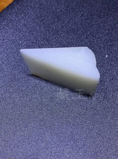 把一个其貌不扬的油库料切开后,全场震惊!和田玉鉴定保养知识大全