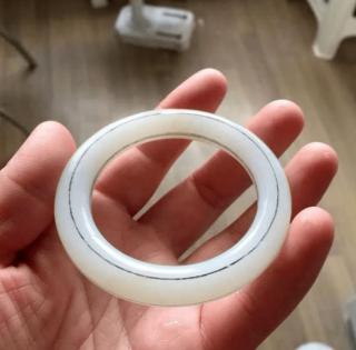 速看很多人都不知道的和田玉手镯制作流程!