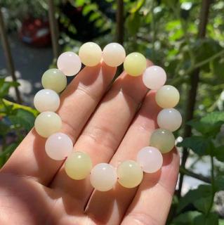 为什么越来越多人选择和田玉手串?