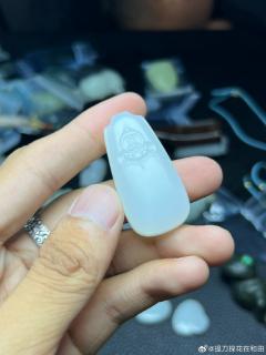羊脂白玉无相佛吊坠