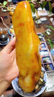 和田玉籽料大原石切开瞬间