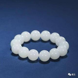 和田玉手串,为何如此受欢迎?