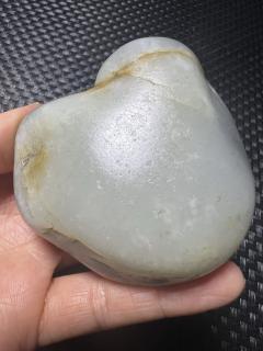 和田玉籽料青花原石,192.7克,黑白分明,是一块做料!