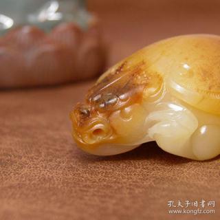 天然新疆和田玉黑皮黄沁籽料龙龟把件 玉种肉沁鸡油黄沁 苏