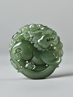 和田玉貔貅吊坠这样戴,好运悄悄来