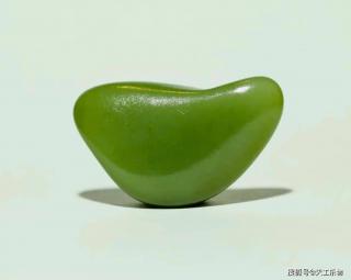 同玉不同色!各色各异的和田玉都有哪些优缺点?