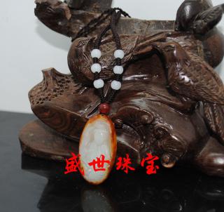 【盛世珠宝 新疆玉石a货白玉挂件坐观音带皮籽料吊坠和田玉玉坠批发】