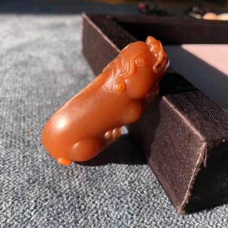 老红糖色和田玉貔貅挂件为何适合日常佩戴与馈赠?🧐